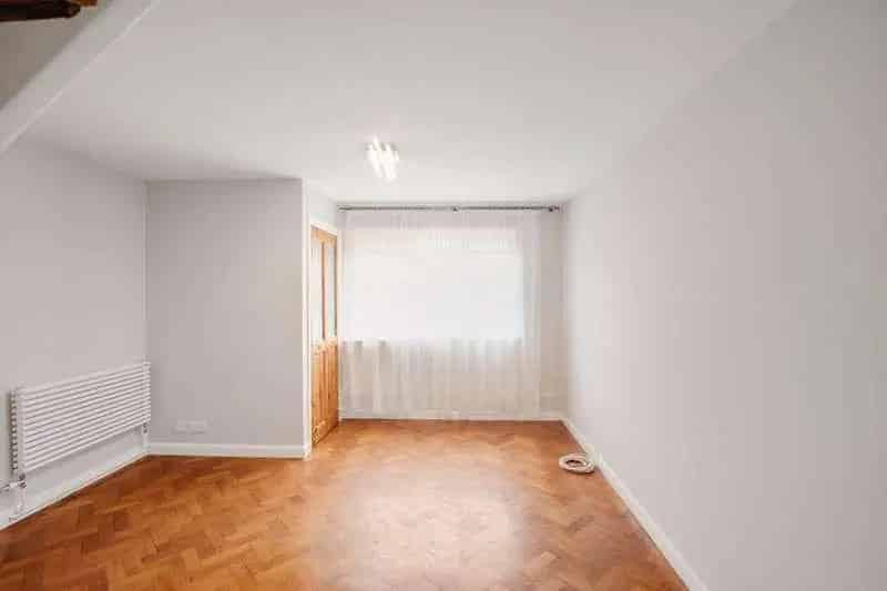 2 Bed House for Sale in Beckton E6