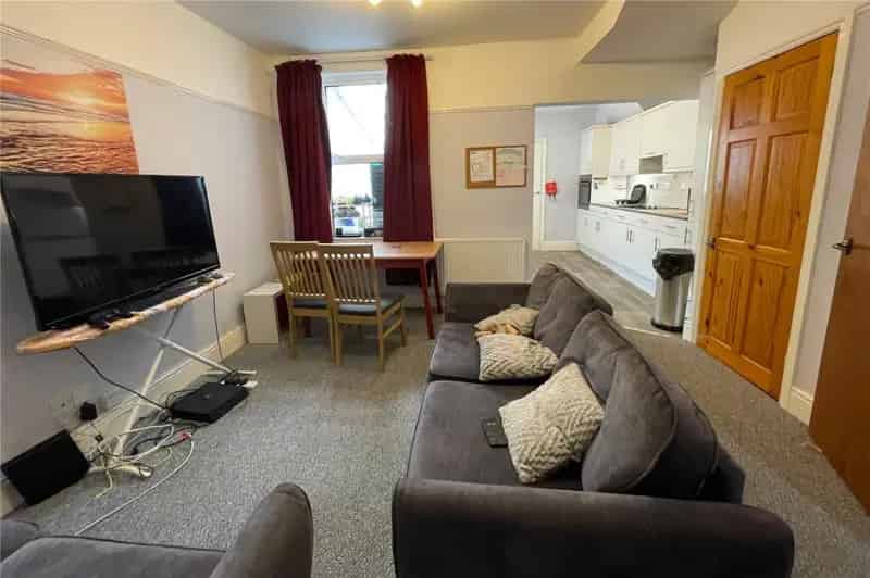 5 Bedroom HMO Terraced House For Sale