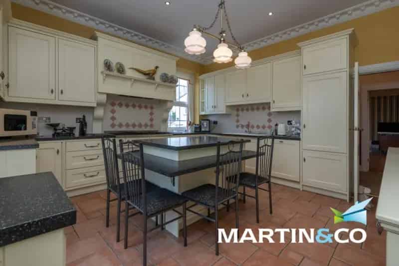 3 Bedroom Georgian Manor House For Sale