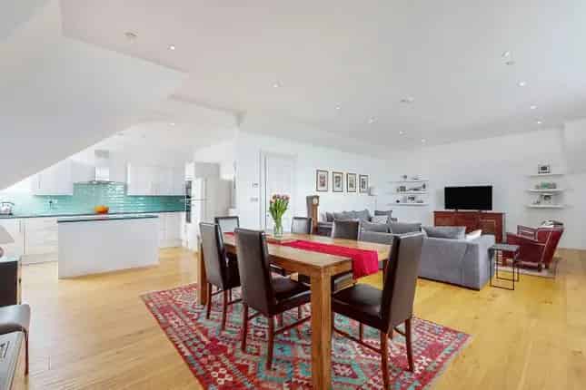 Luxury 3-Bedroom Apartment for Sale in Park District