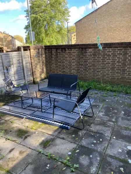 Spacious One Bedroom Flat Near Victoria Park Pet-Friendly