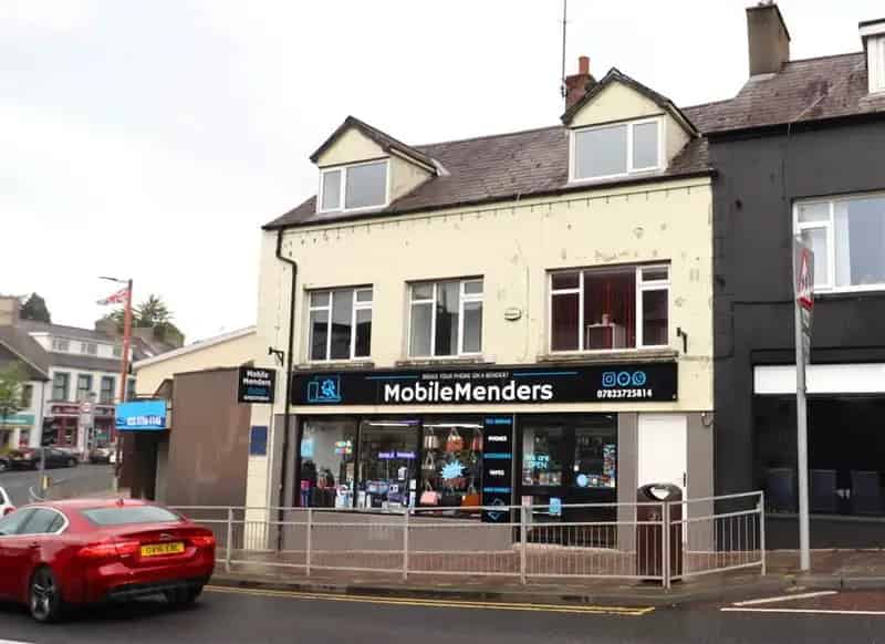 Ballynahinch Duplex Apartment 2 Double Beds Freshly Decorated