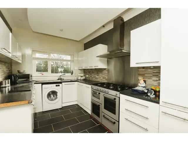 3 Bedroom Detached Bungalow for Sale in Bellshill