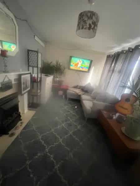 4-Room House with 3 Storage Areas