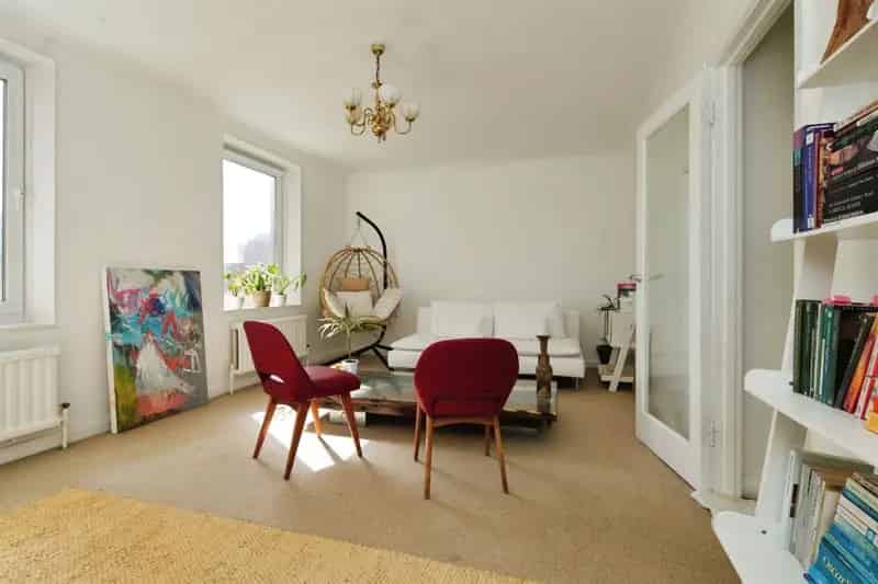 Sea View Apartment with Modern Amenities and Share of Freehold