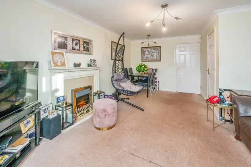 Four Bedroom House Stratford Upon Avon Near Town Centre