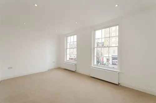 Terraced house for sale in City Road, London EC1V