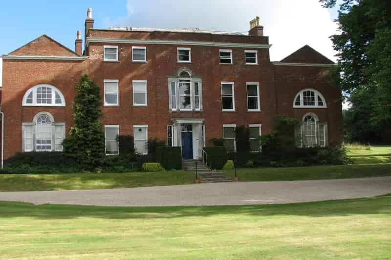 Serviced Offices near Basingstoke in Peaceful Parkland Setting