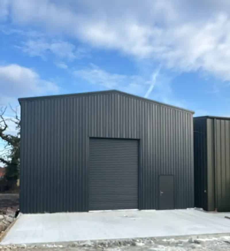 1614 sq ft Insulated Warehouse to Let - Nazeing