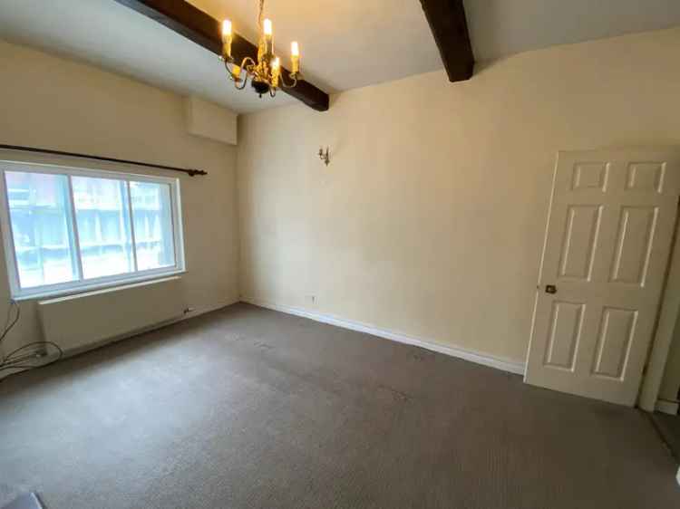 Cottage For Rent in Newcastle-under-Lyme, England