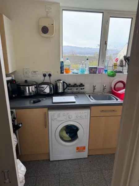 Flat For Rent in Burnley, England