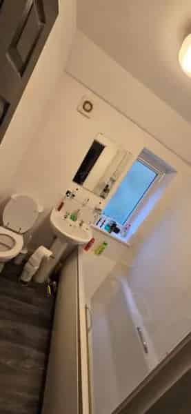 2 Bed Semi-Detached House with Extra Box Room and Garden