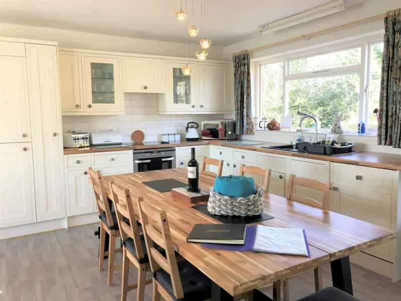 4 Bedroom Detached House for Sale with Stunning Sea Views