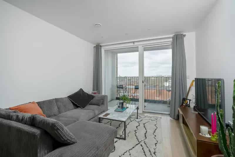 1 Bedroom Apartment House to Rent
