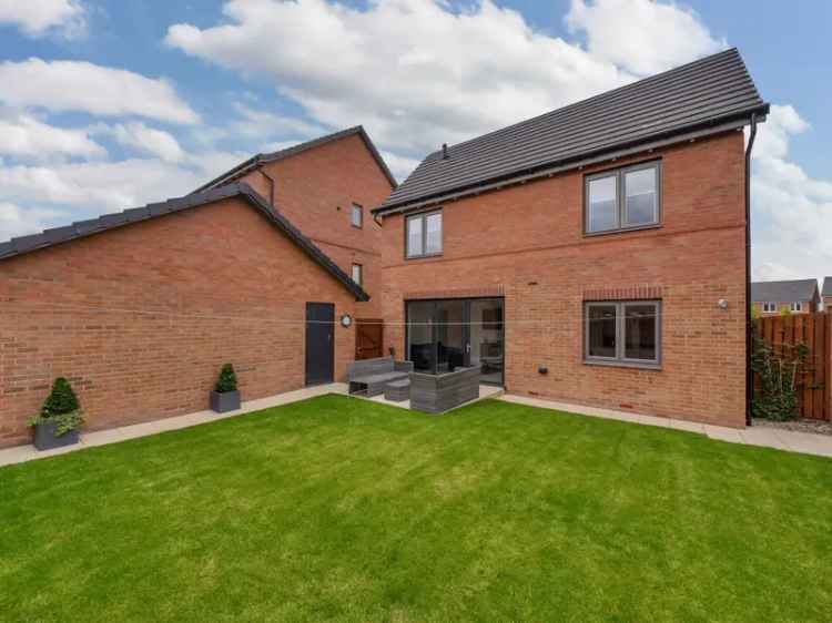 House For Sale in Wakefield, England