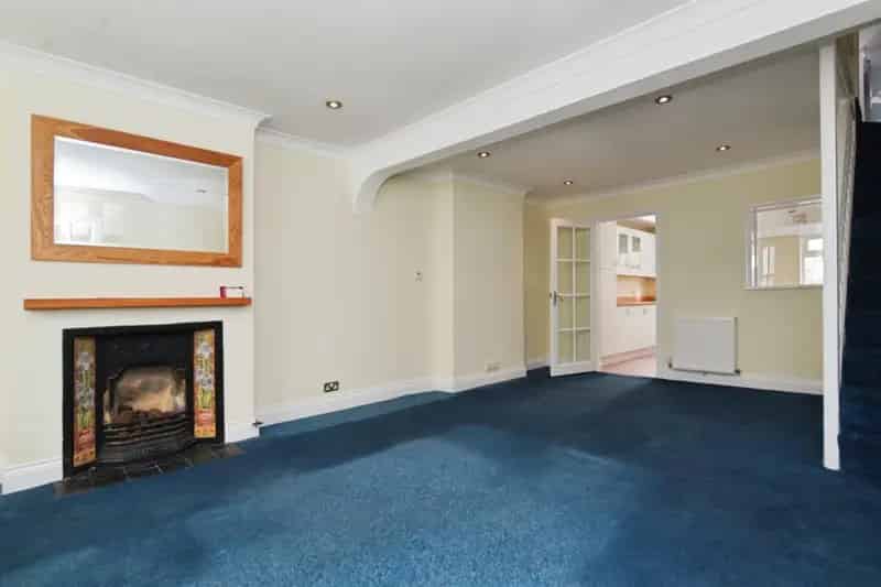 Spacious Period Cottage Near Churchill Square Brighton
