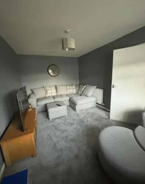 3 Bedroom House with Gardens Shower and WC