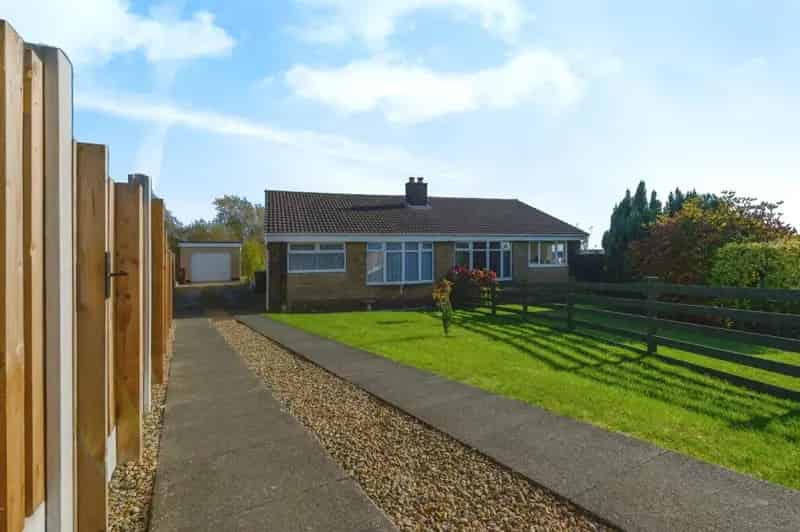 2 Bedroom Semi Detached Bungalow For Sale Near M606 M62