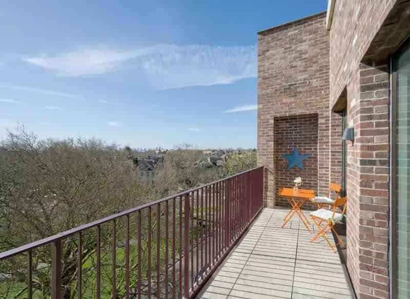 Flat For Sale , London, England
