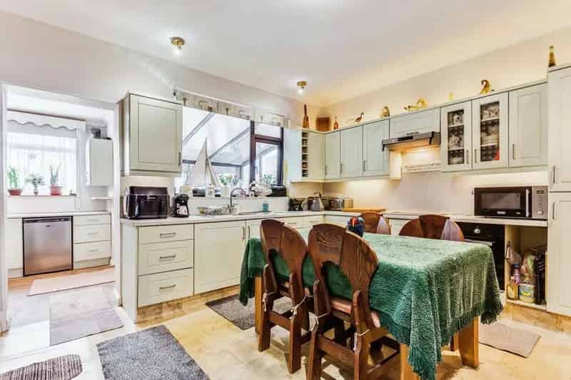 3 Bedroom End Terrace House for Sale Wakefield WF1