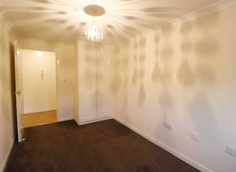 2 Bedroom Apartment House to Rent