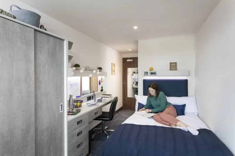 1 Bedroom Flat To Rent Available September 19 2025