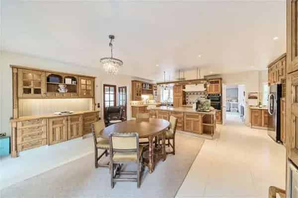 Landmark House Seven Bedroom Family Home with 6110 sq ft