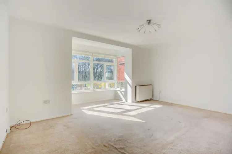 2 Bedroom Flat Preston Park Views Garage