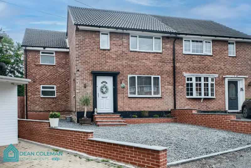 4 Bedroom Semi Detached House For Sale Rednal Birmingham