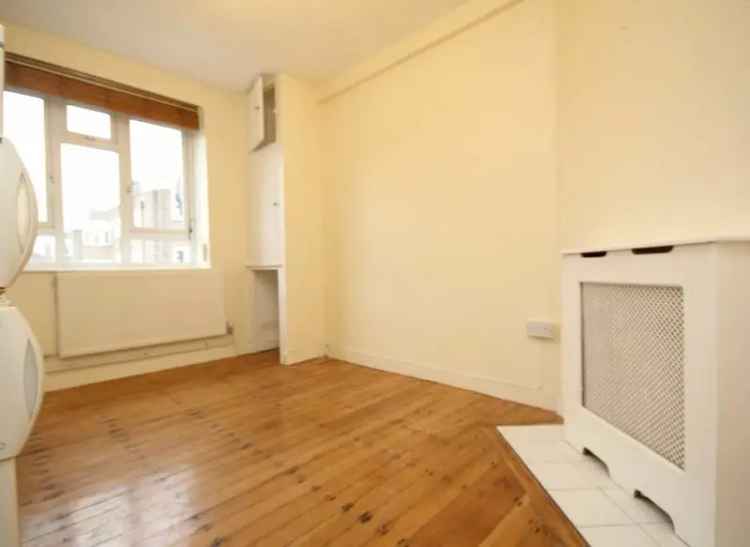 Flat For Sale in London, England