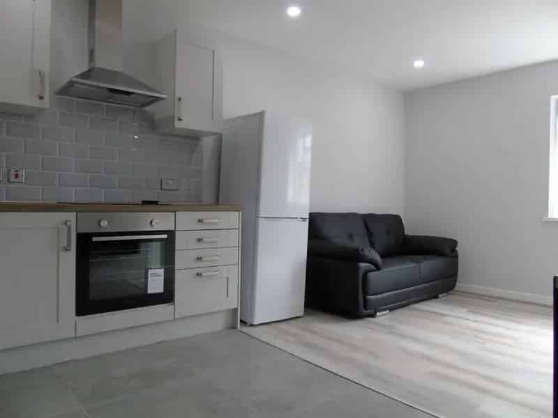 1 Bedroom Flat to Rent Clifton Street City Centre