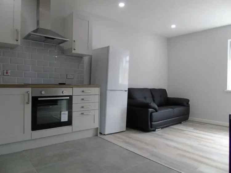 1 Bedroom Flat to Rent Clifton Street City Centre
