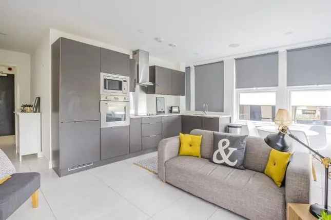 Flat for sale in Cathedral Road, Pontcanna, Cardiff CF11