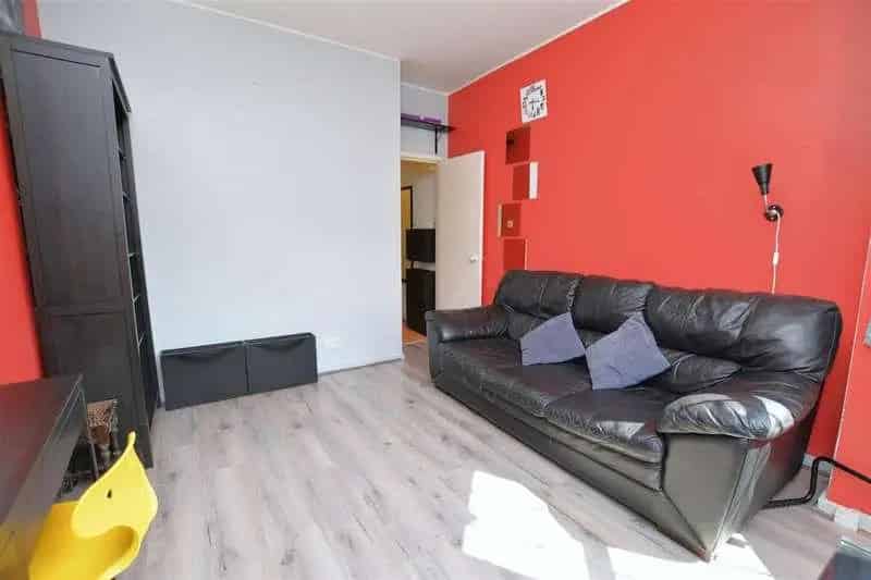 1 Bed Flat for Sale Colliers Wood Tooting No Chain