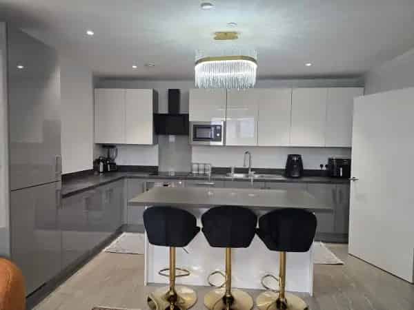 River View Apartment Near Alperton Station