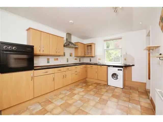 2 Bedroom Flat for Sale in Prestigious Kings Park