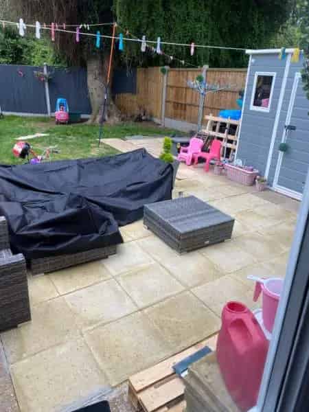 4 Bed House Quiet Cul De Sac Low Maintenance Garden Solar Panels