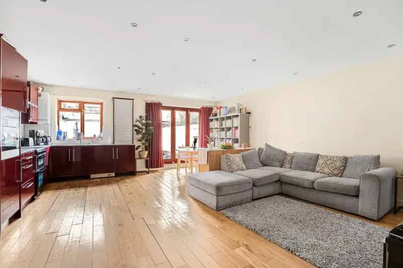3 Bedroom House Near Brockley Station
