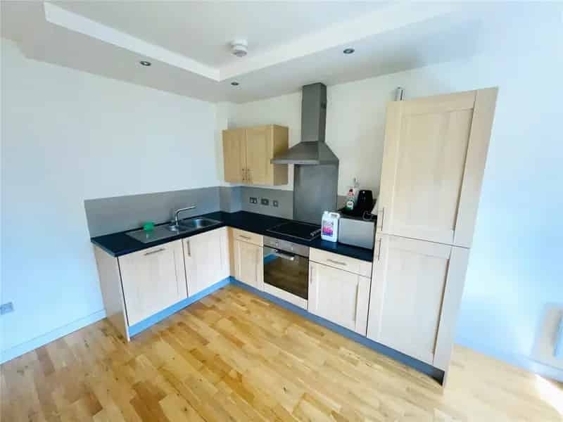2 Bed Apartment Savile Park Halifax