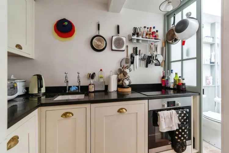 Luxury Top Floor Apartment in Bath with City Views