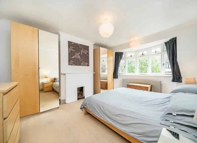 Spacious 1930s House near Peckham Rye Park