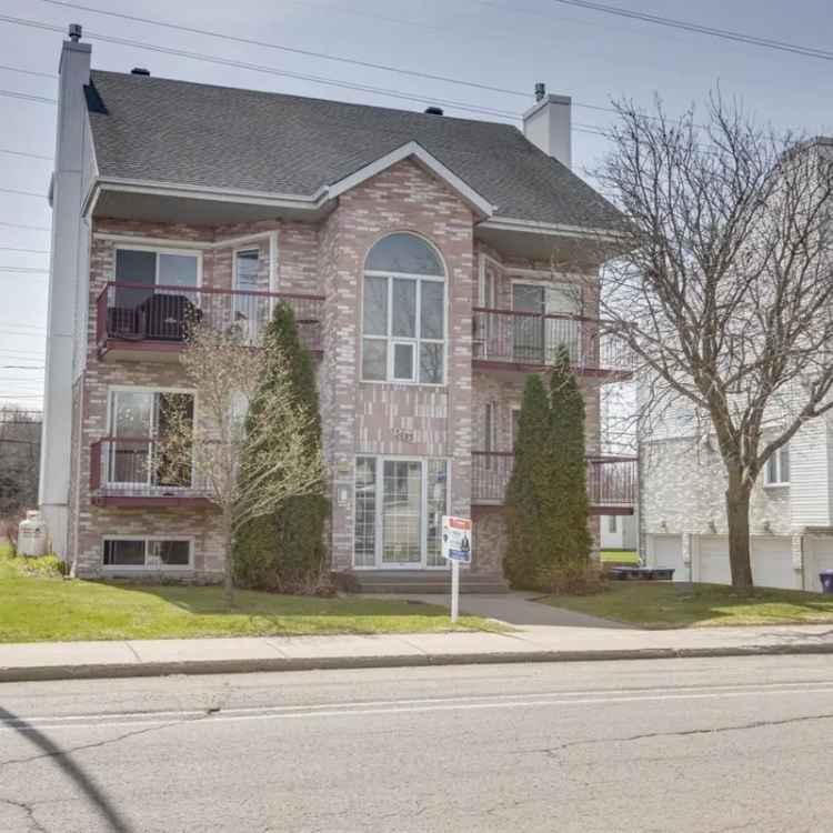 Fabreville 2-Storey Condo for Sale 3 Beds Garage