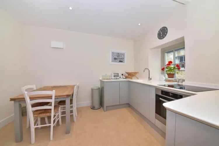 Stamford Town Centre 2-Bed Character Property