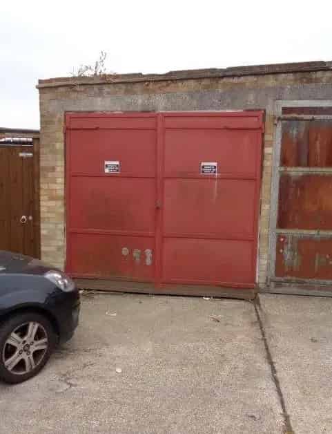 Garage with Wooden Doors at 151 Rayleigh Road Eastwood