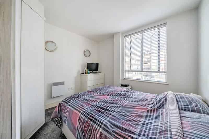 Modern One Bedroom Apartment Near Burgess Park