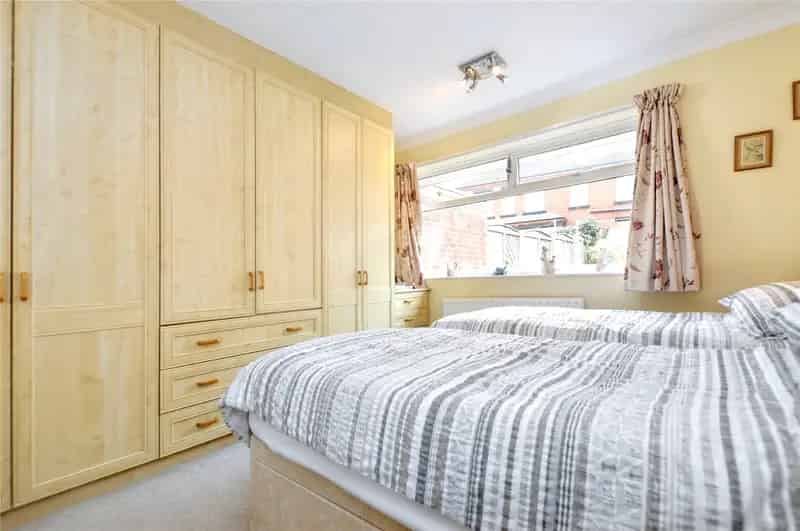 Two Bed Detached Bungalow Lofthouse Off Street Parking Garage