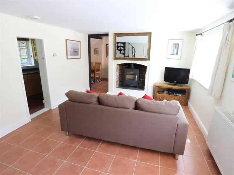 3 Bed Detached Cottage For Sale