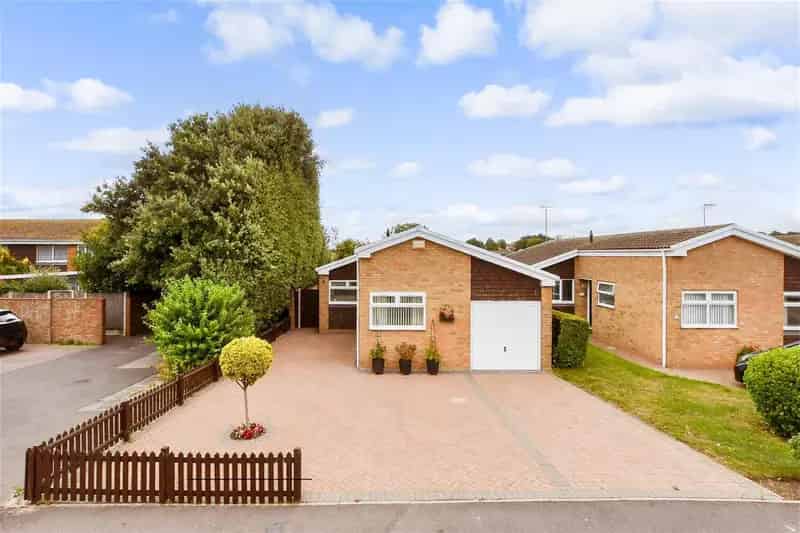 2 Bedroom Detached Bungalow for Sale Near Sandy Beaches