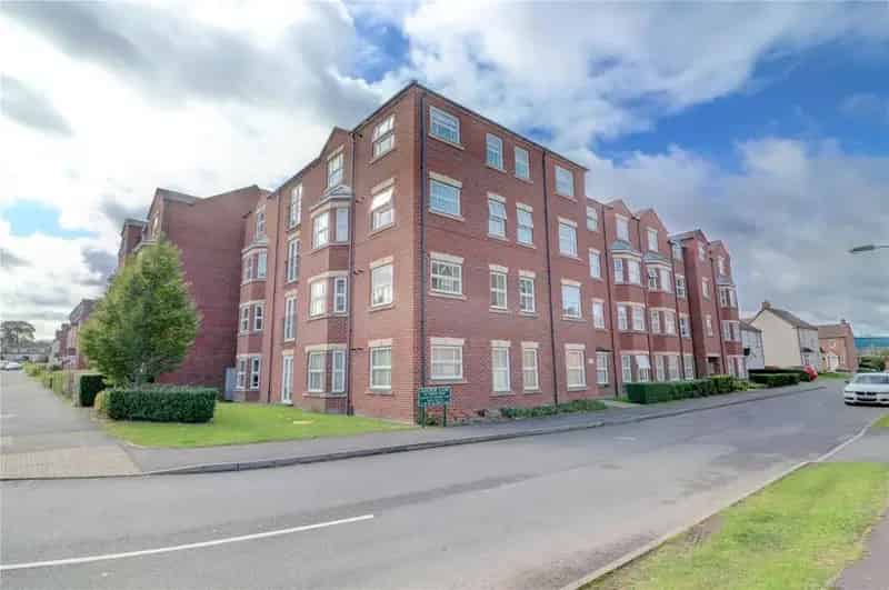 2 Bedroom Ground Floor Apartment For Sale Solihull