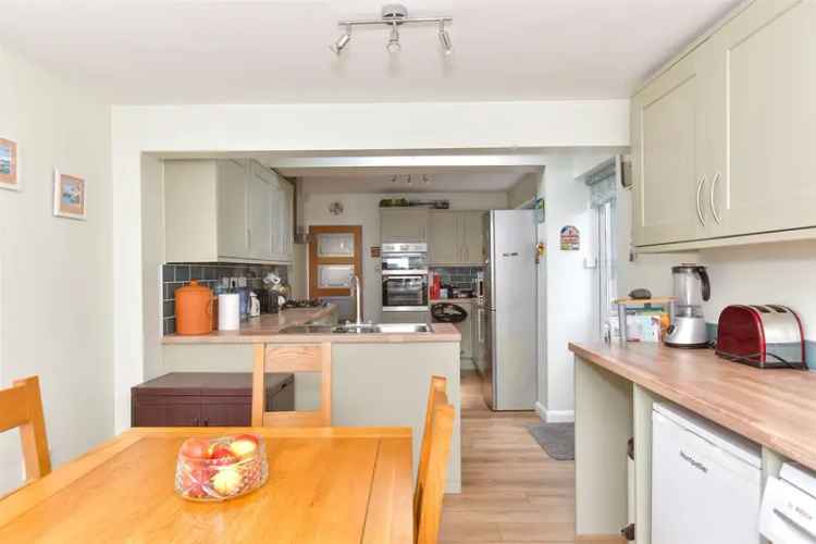 4 Bedroom Detached House For Sale Near Seafront